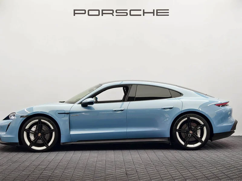 Porsche Taycan — фото 5