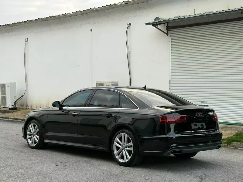 Audi A6L — фото 9