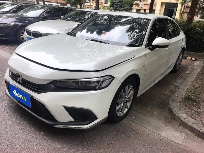 Honda Civic — фото 1