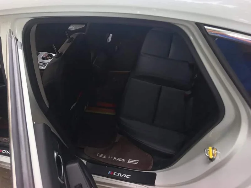 Honda Civic — фото 11