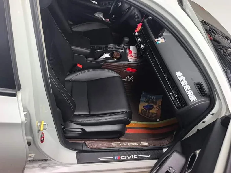 Honda Civic — фото 8