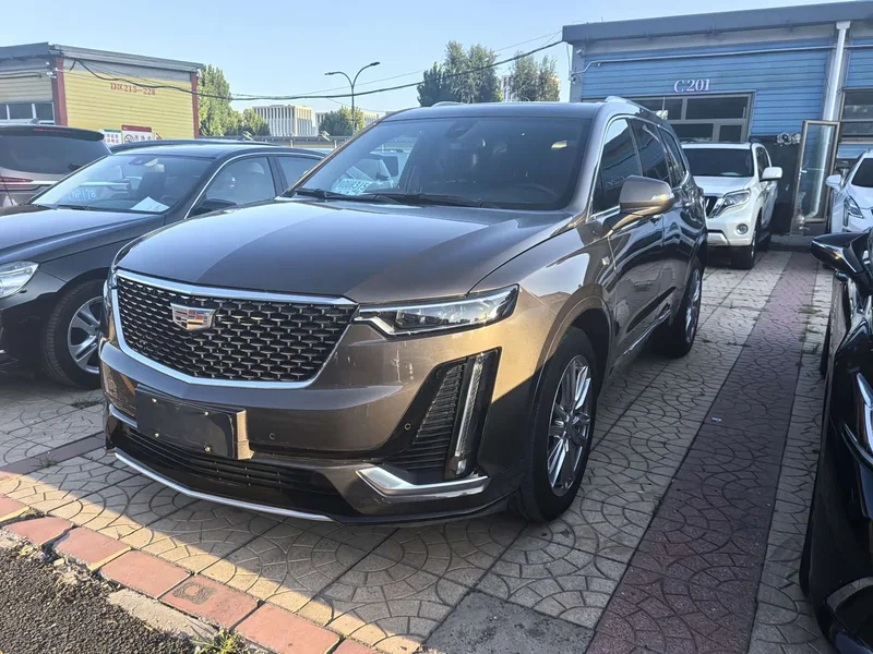 Cadillac XT6