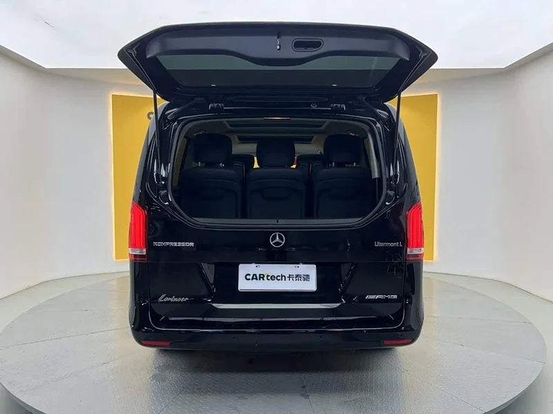Mercedes-Benz V-Class — фото 14