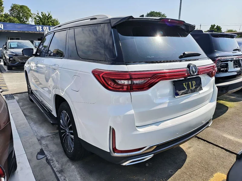 Changan CS95 — фото 16
