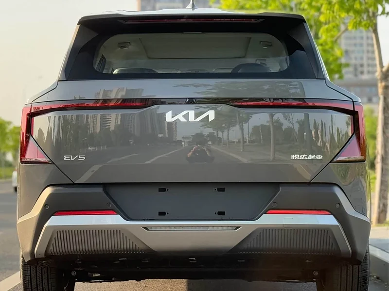 Kia EV5 — фото 16