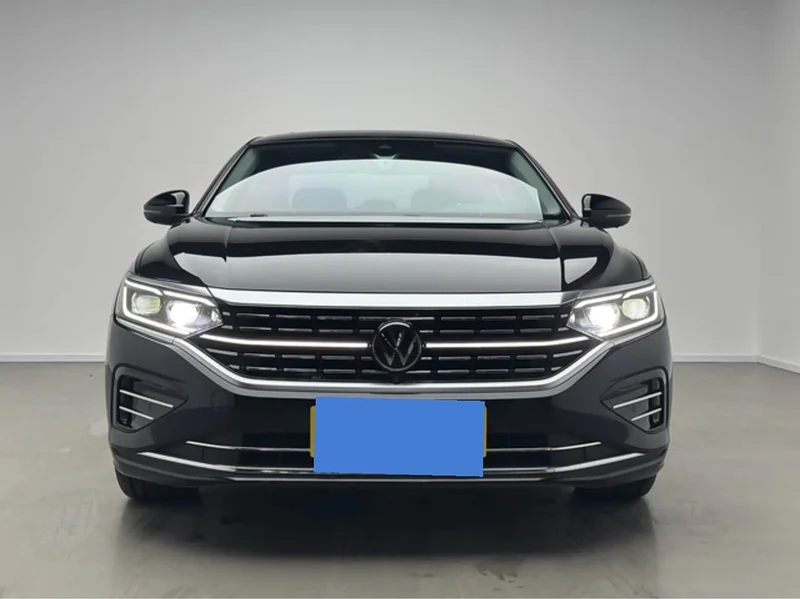 Volkswagen Passat — фото 2