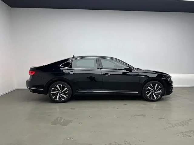 Volkswagen Passat — фото 5
