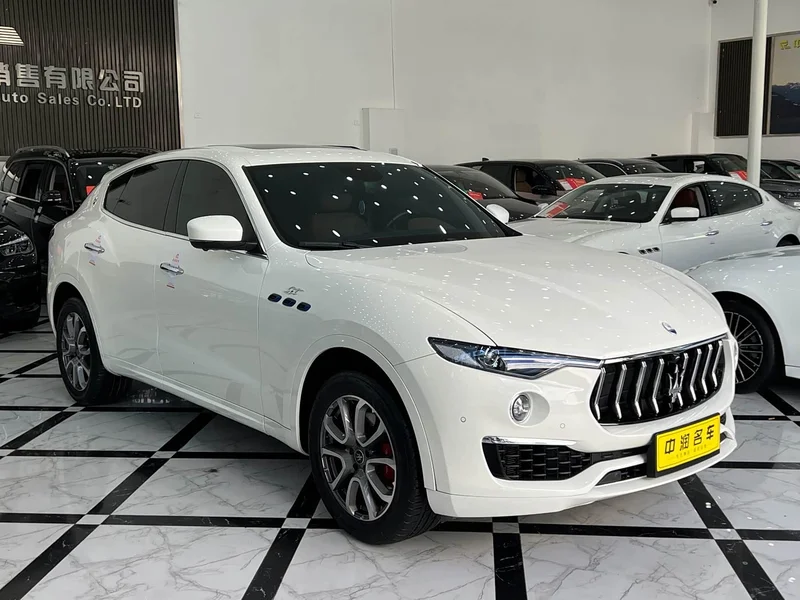 Maserati Levante — фото 3