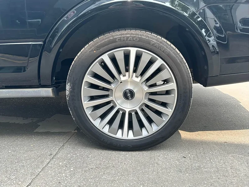 Lincoln Navigator — фото 16