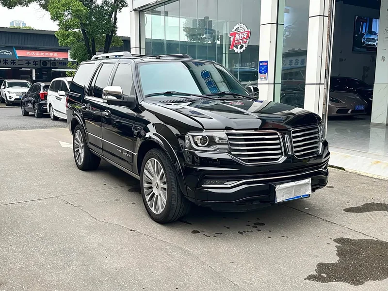 Lincoln Navigator — фото 3
