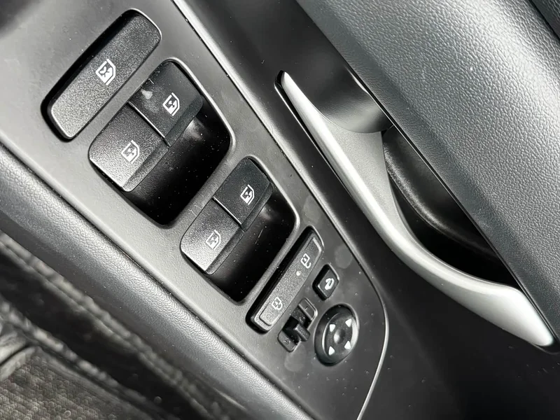 Hyundai Elantra — фото 21