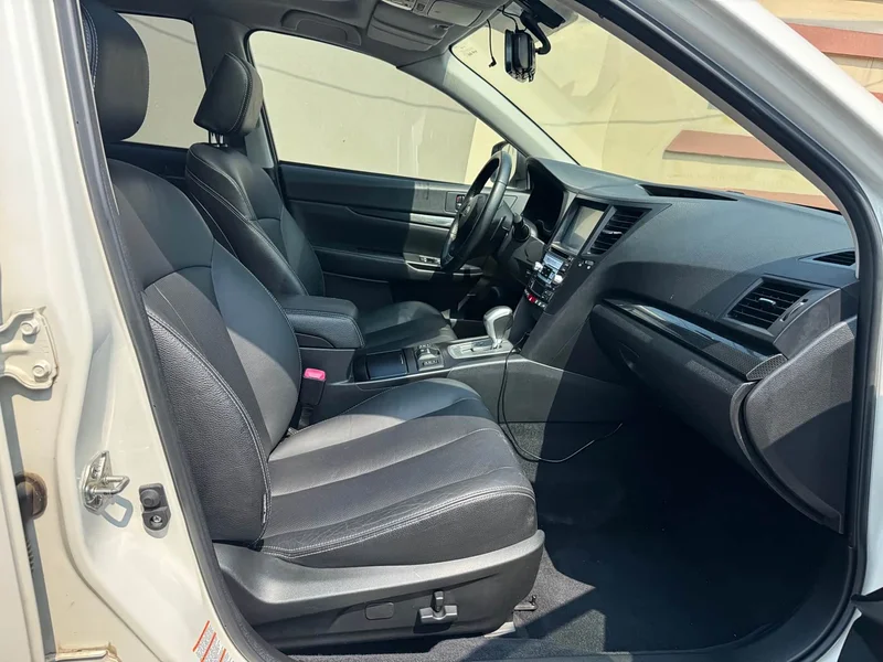 Subaru Outback — фото 14