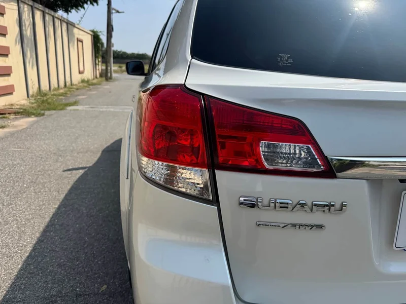Subaru Outback — фото 25