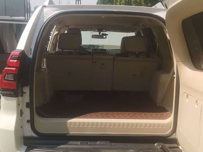 Toyota Prado (Imported) — фото 15