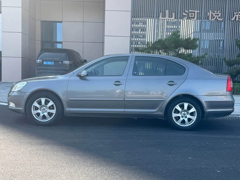 Volkswagen Octavia — фото 3