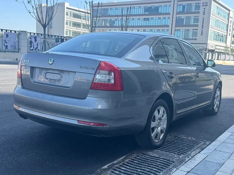 Volkswagen Octavia — фото 4
