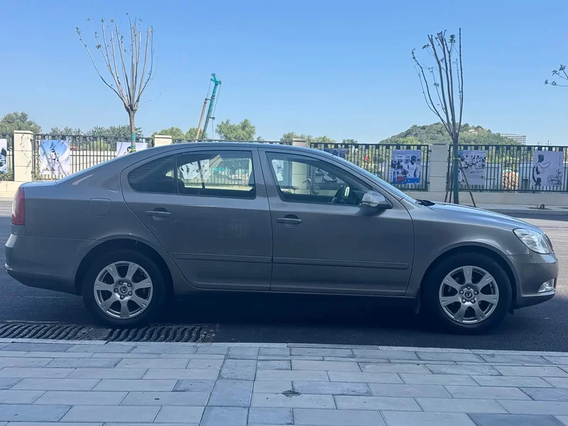 Volkswagen Octavia — фото 5
