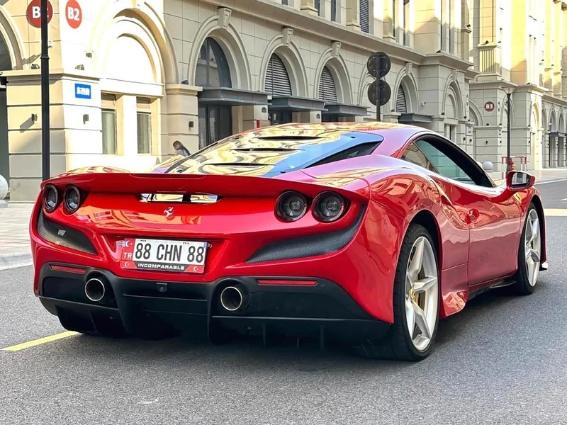 Ferrari F8 — фото 9