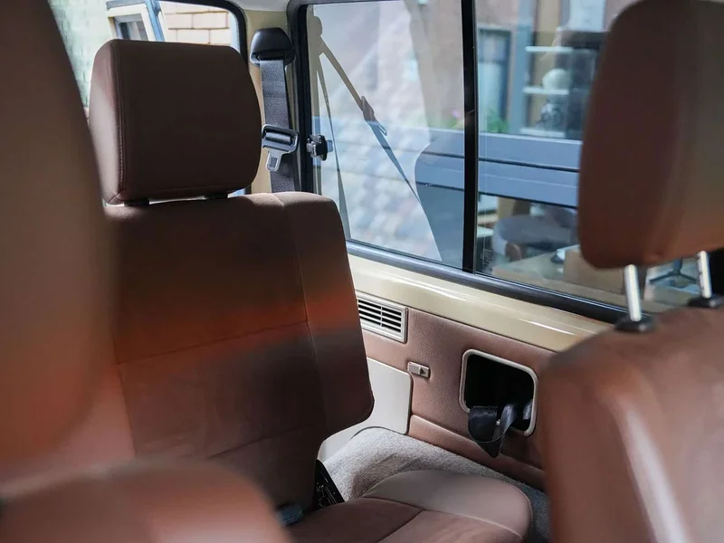 Toyota Land Cruiser (Imported) — фото 16