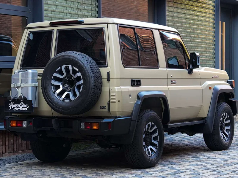 Toyota Land Cruiser (Imported) — фото 6