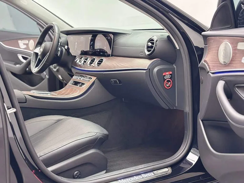 Mercedes-Benz E-Class — фото 15