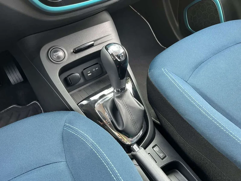 Kia Carens — фото 15