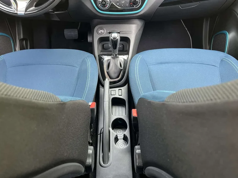 Kia Carens — фото 16