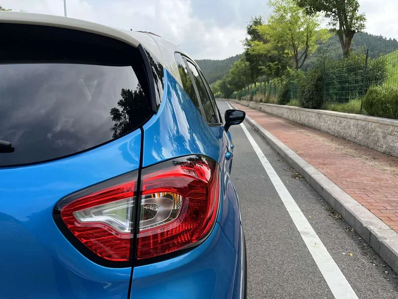 Kia Carens — фото 32