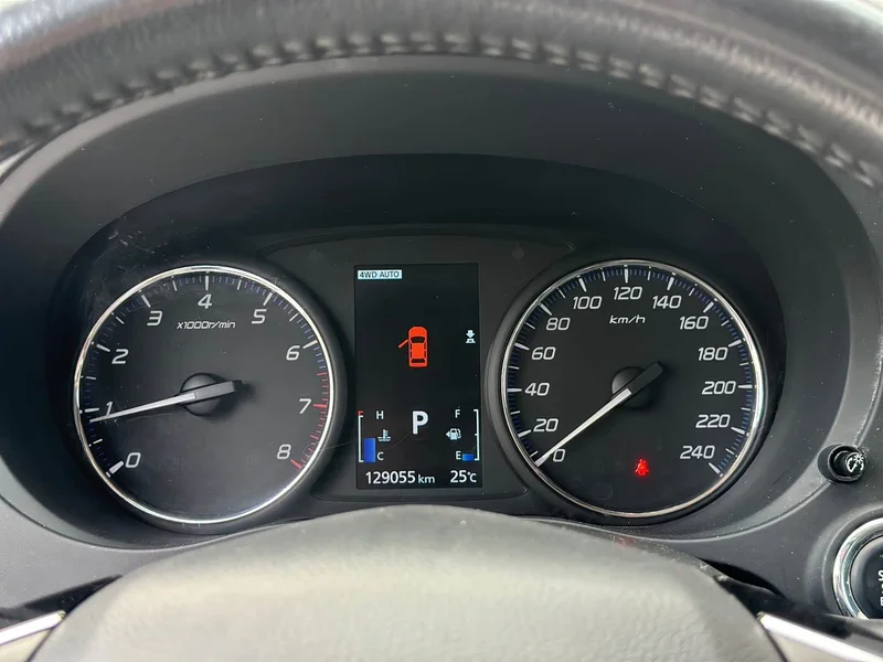Mitsubishi Outlander — фото 12