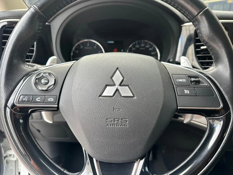 Mitsubishi Outlander — фото 9