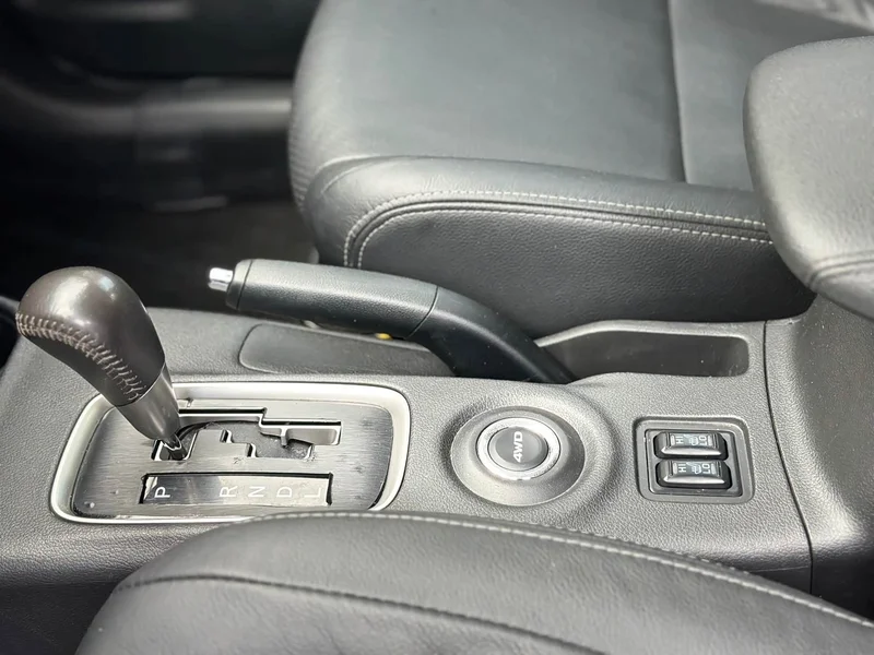 Mitsubishi Outlander — фото 10