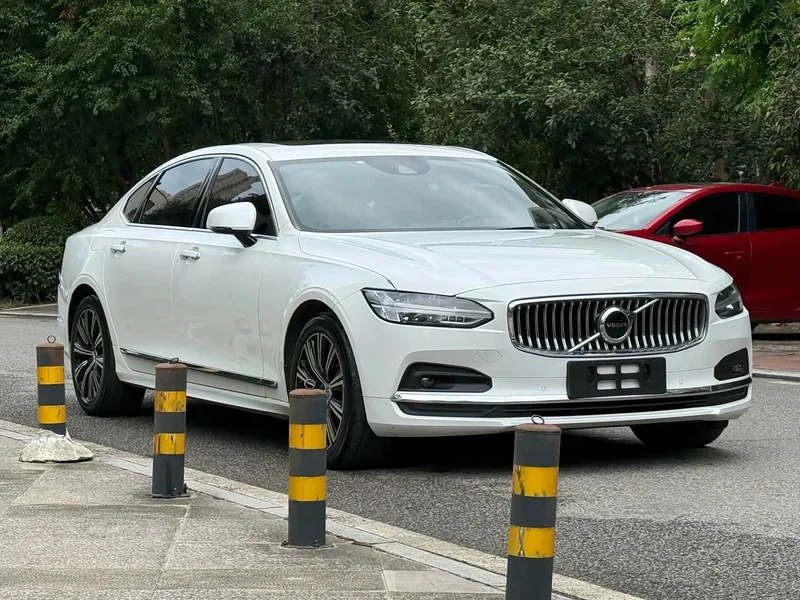 Volvo S90 — фото 3