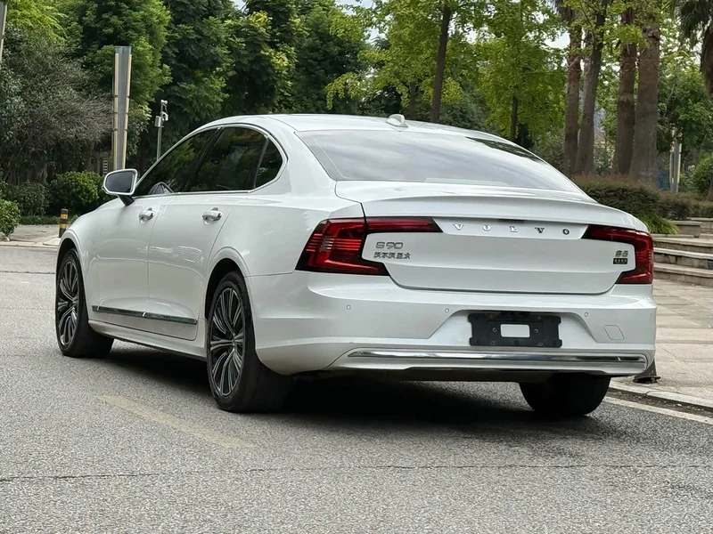 Volvo S90 — фото 7