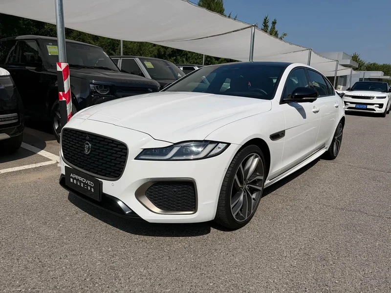 Jaguar XFL