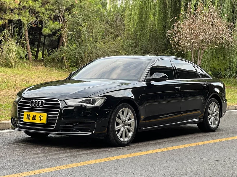 Audi A6L — фото 1