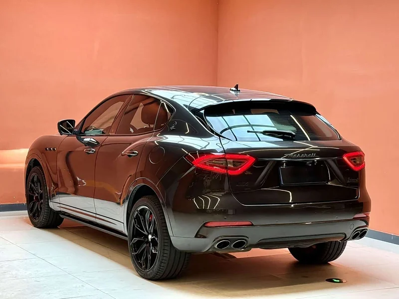 Maserati Levante — фото 12