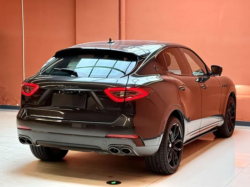 Maserati Levante — фото 14