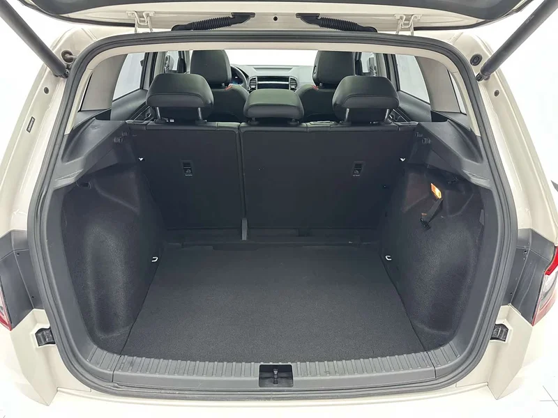 Skoda Karoq — фото 17