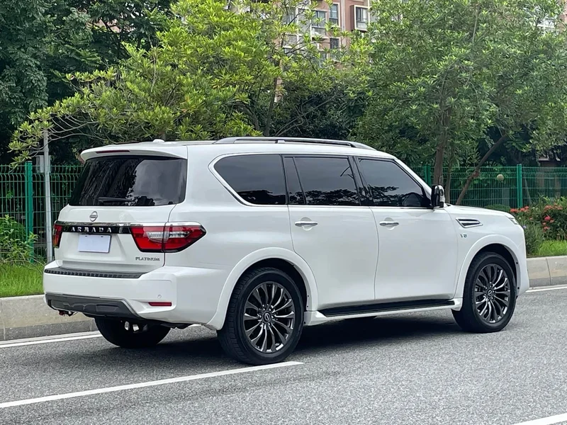 Nissan Patrol — фото 19