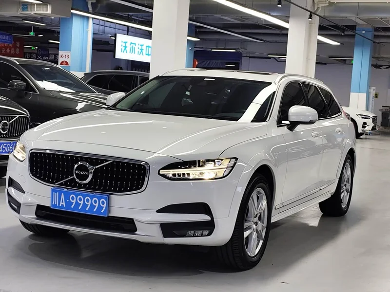 Volvo V90 — фото 1