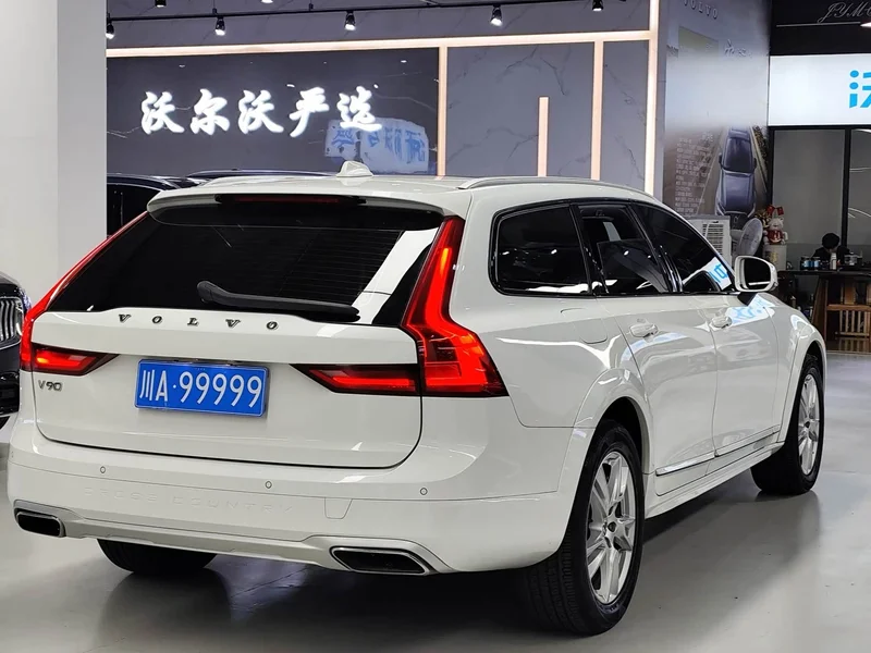 Volvo V90 — фото 10