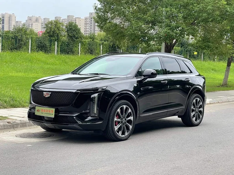 Cadillac XT5 — фото 1
