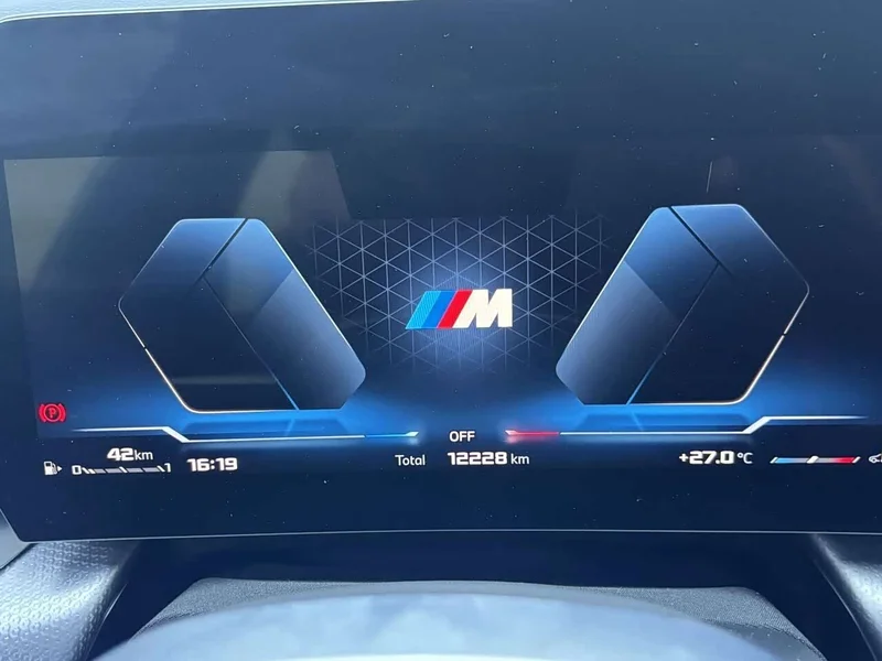 BMW X1 M35Li — фото 12