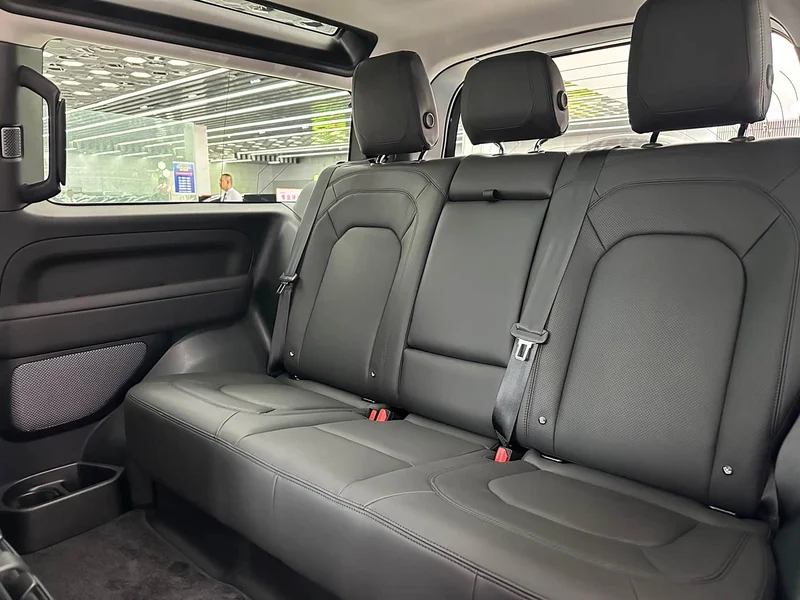 Land Rover Defender — фото 12