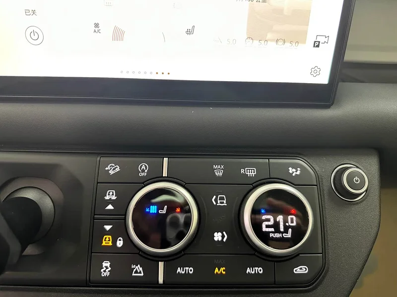Land Rover Defender — фото 21