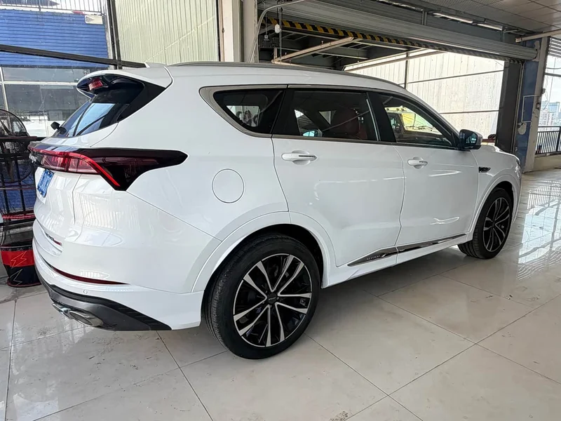 Jetour X70 PLUS — фото 11