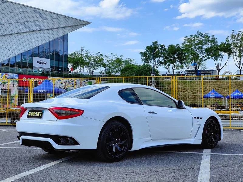 Maserati GranTurismo — фото 5