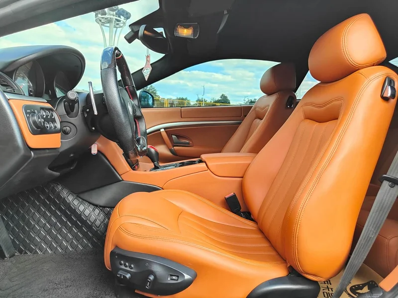 Maserati GranTurismo — фото 8