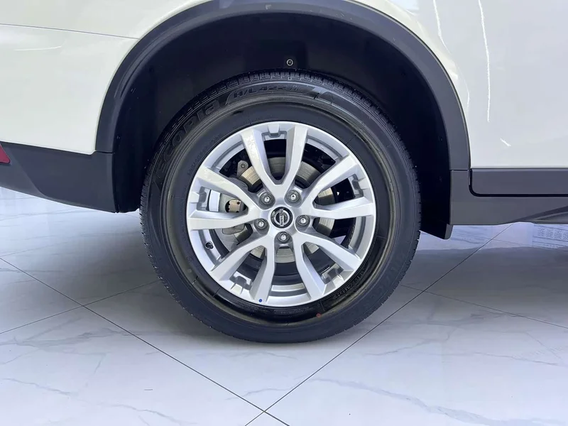 Nissan X-Trail — фото 20