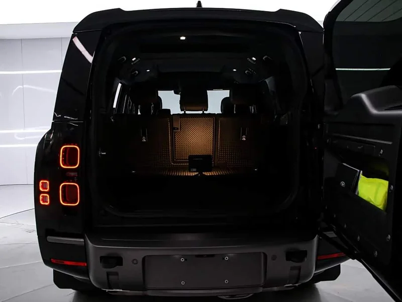 Land Rover Defender — фото 19